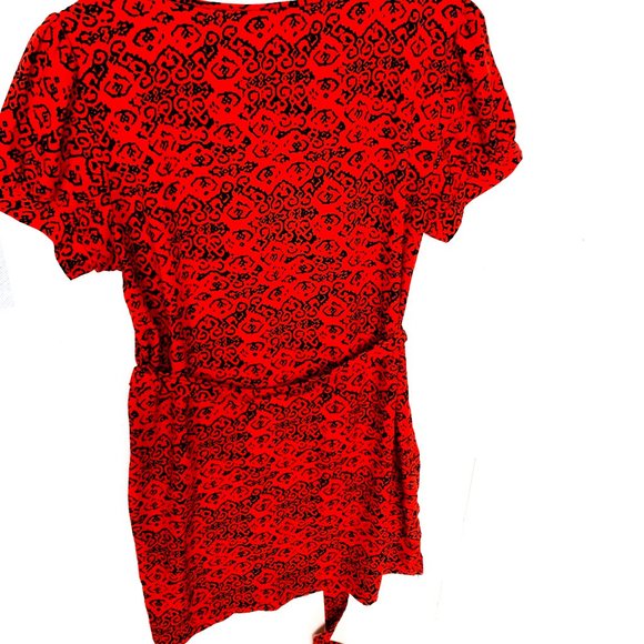 red dress w/short sleeves + optional tie at waist - Picture 7 of 7